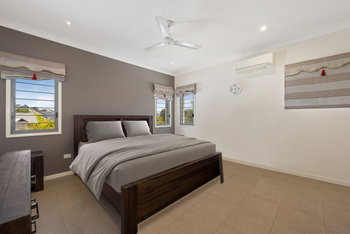 Listing image for 7 Hillview Crescent, Little Mountain  QLD  4551