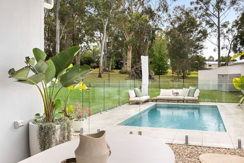 16 Roxton Court