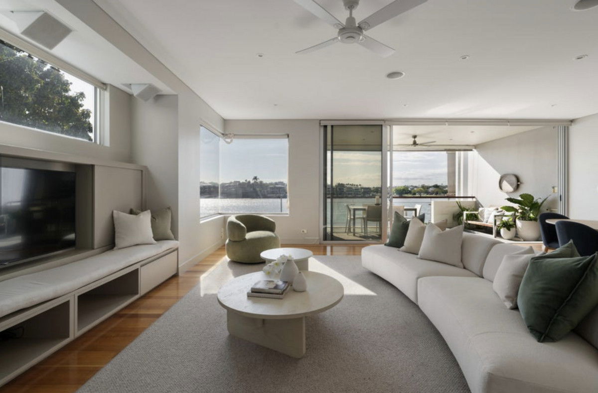 Listing image for 2/63 Macquarie Street, Teneriffe  QLD  4005
