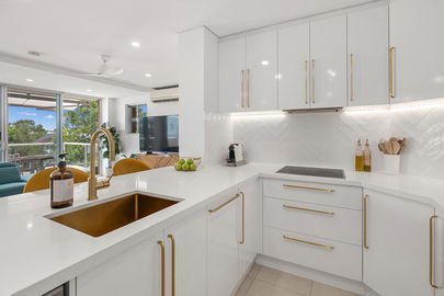 21/15 Vernon Terrace