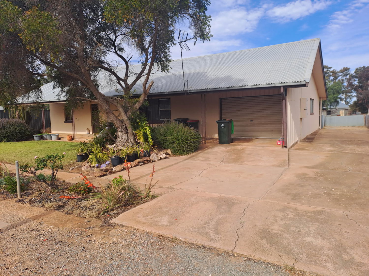 Listing image for 14 Cambridge Street, JAMESTOWN  SA  5491
