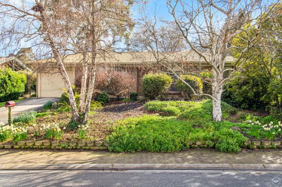 17 Jacaranda Drive, WOODSIDE
