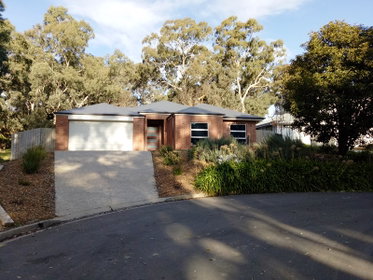 12A Lutana Grove, BALHANNAH