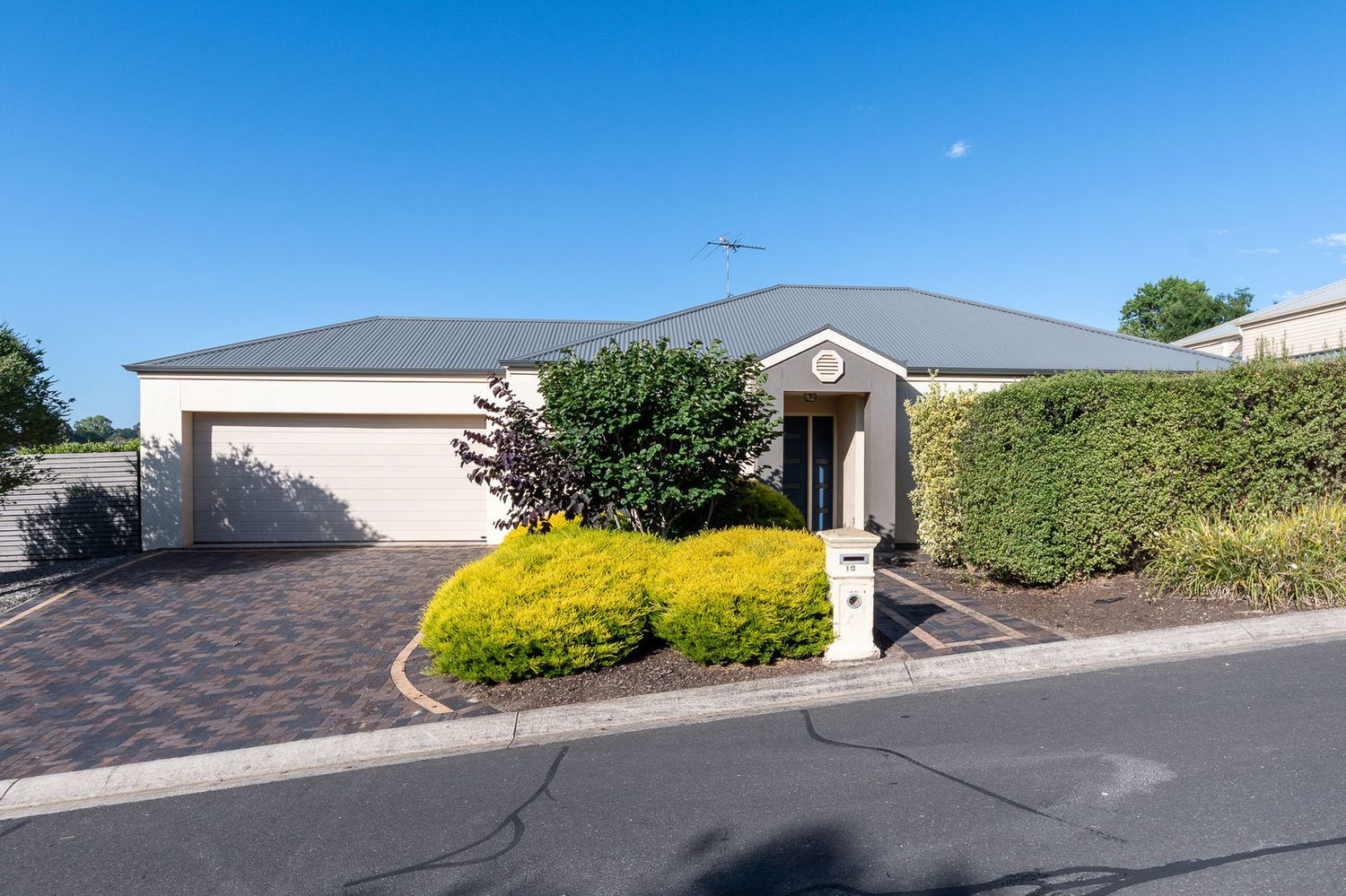 Listing image for 10/9 Hawthorn Road, MOUNT BARKER  SA  5251