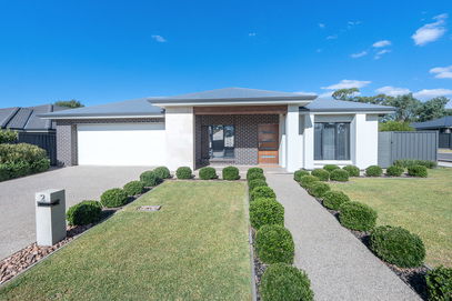 2 Catt Court, MEADOWS