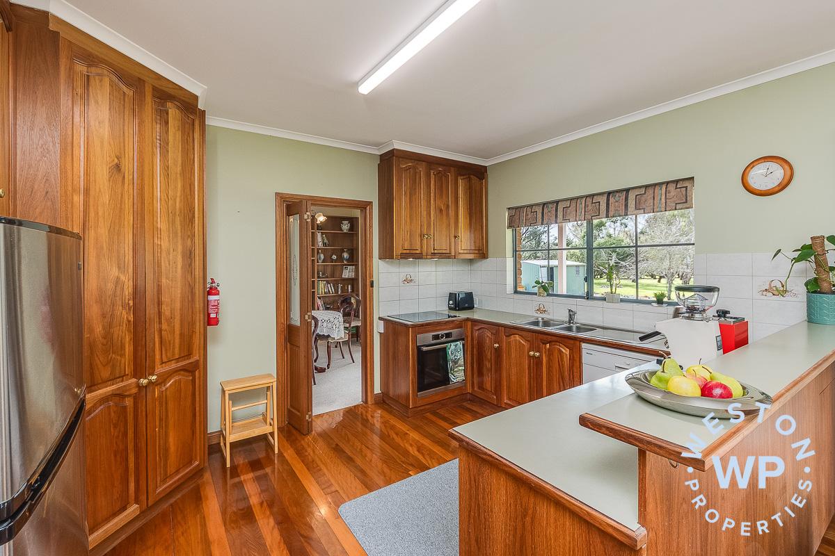 Listing image for 17 Mappinga Road, OAKBANK  SA  5243