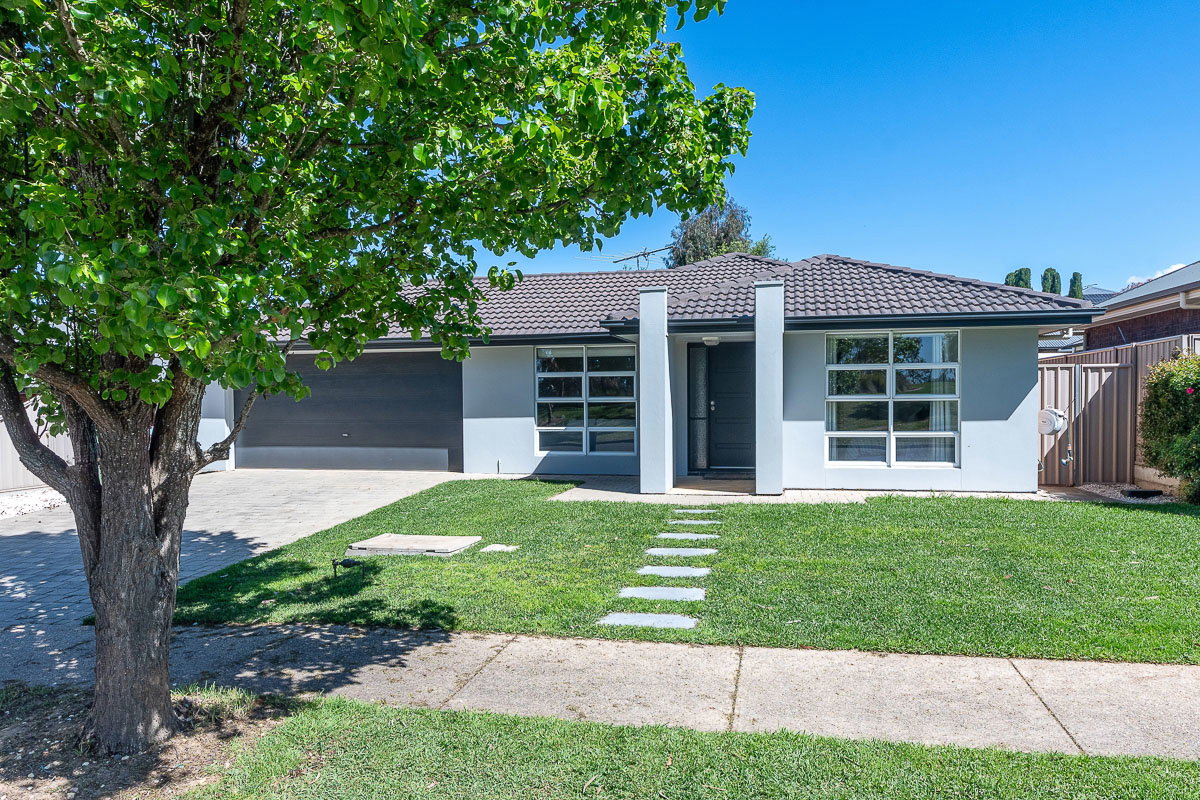 Listing image for 5 Holstein Close, MOUNT BARKER  SA  5251