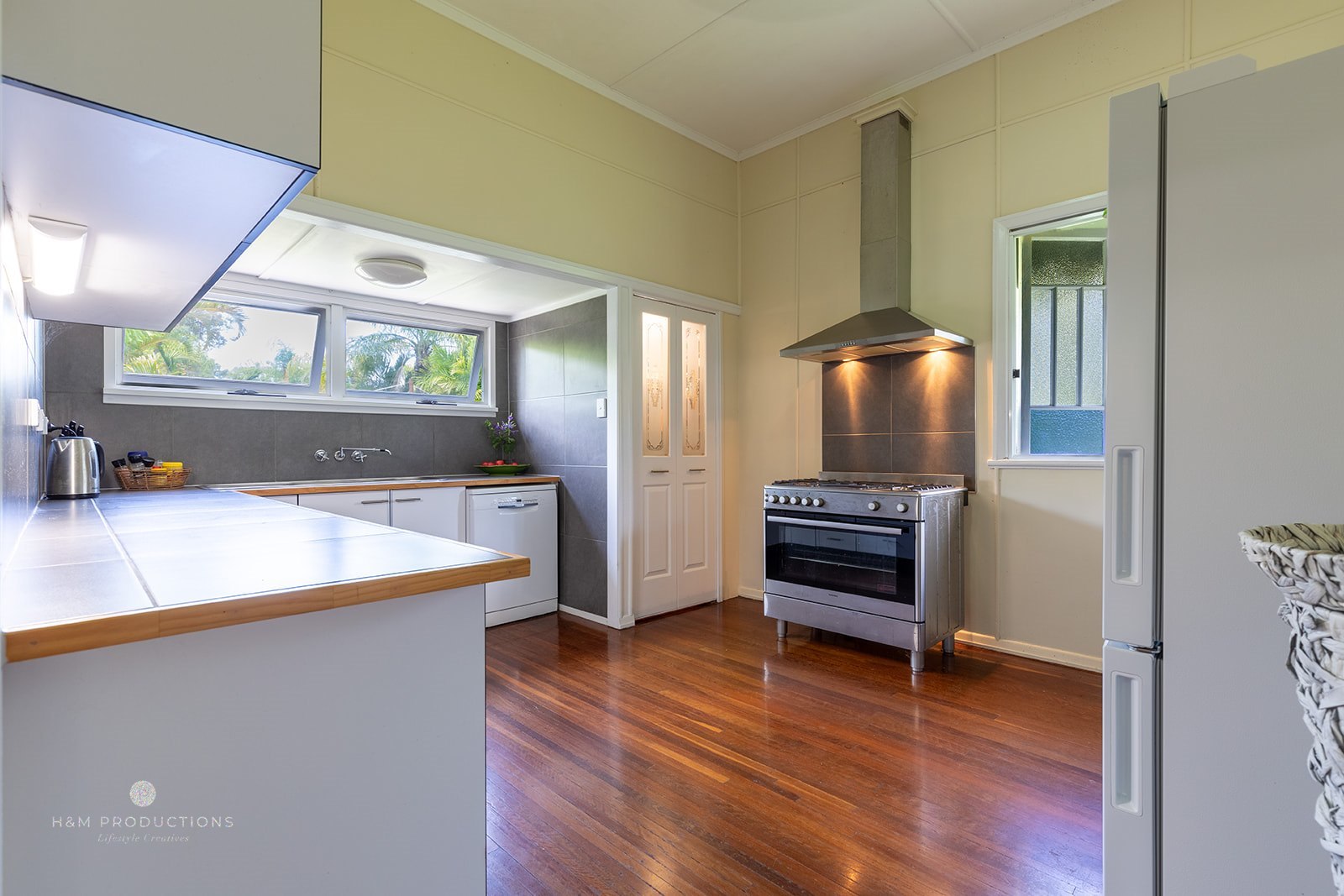 61 Bicentennial Drive, Agnes Water  QLD  4677