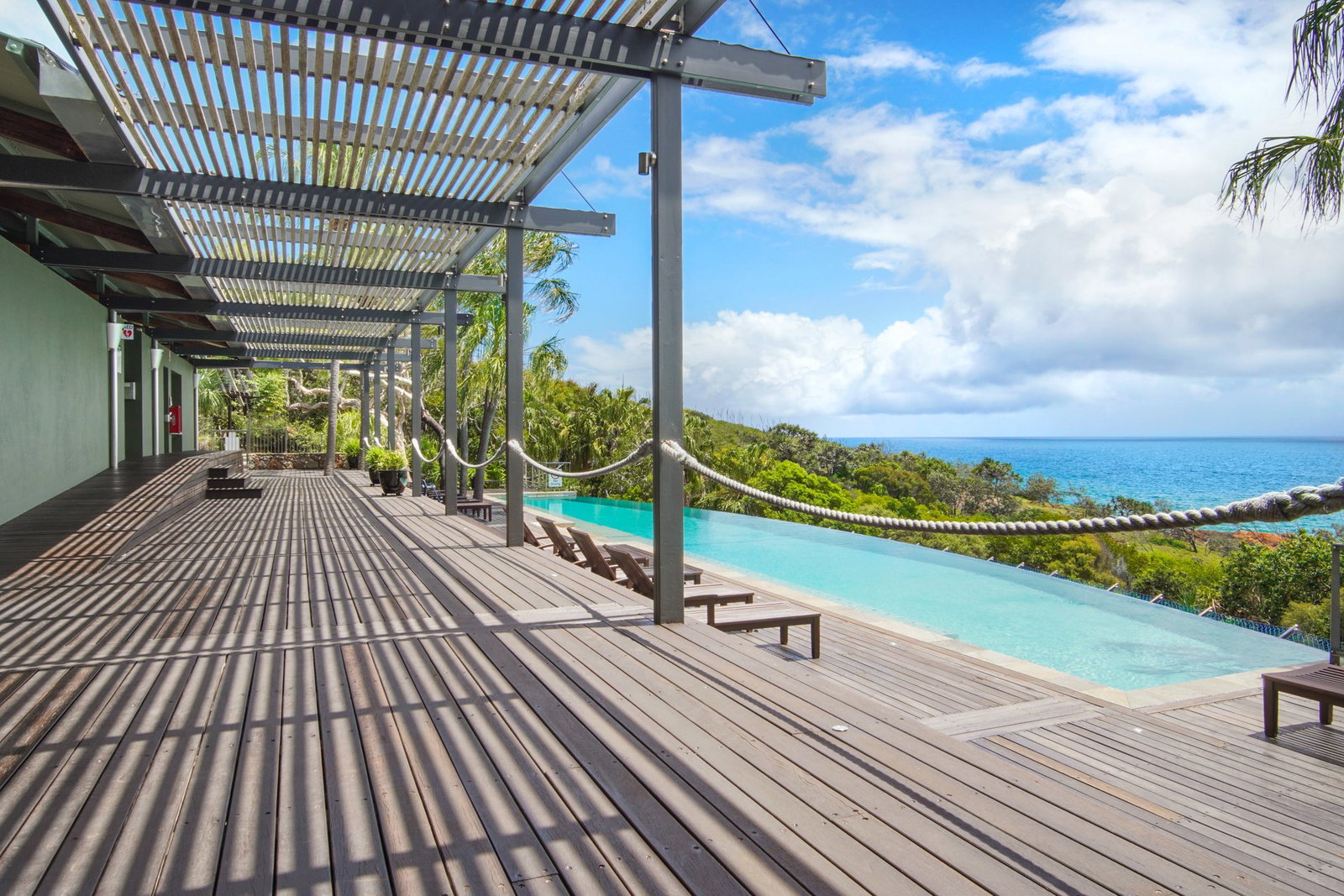 160 Sunbird Drive, Agnes Water  QLD  4677