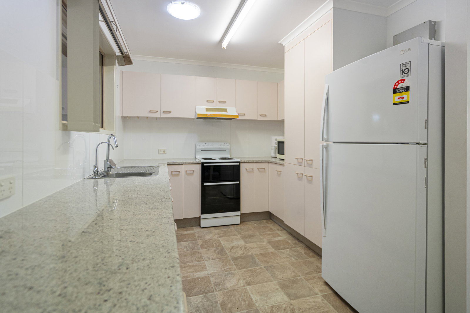 24 Thomas Thomsen Drive, Thabeban  QLD  4670