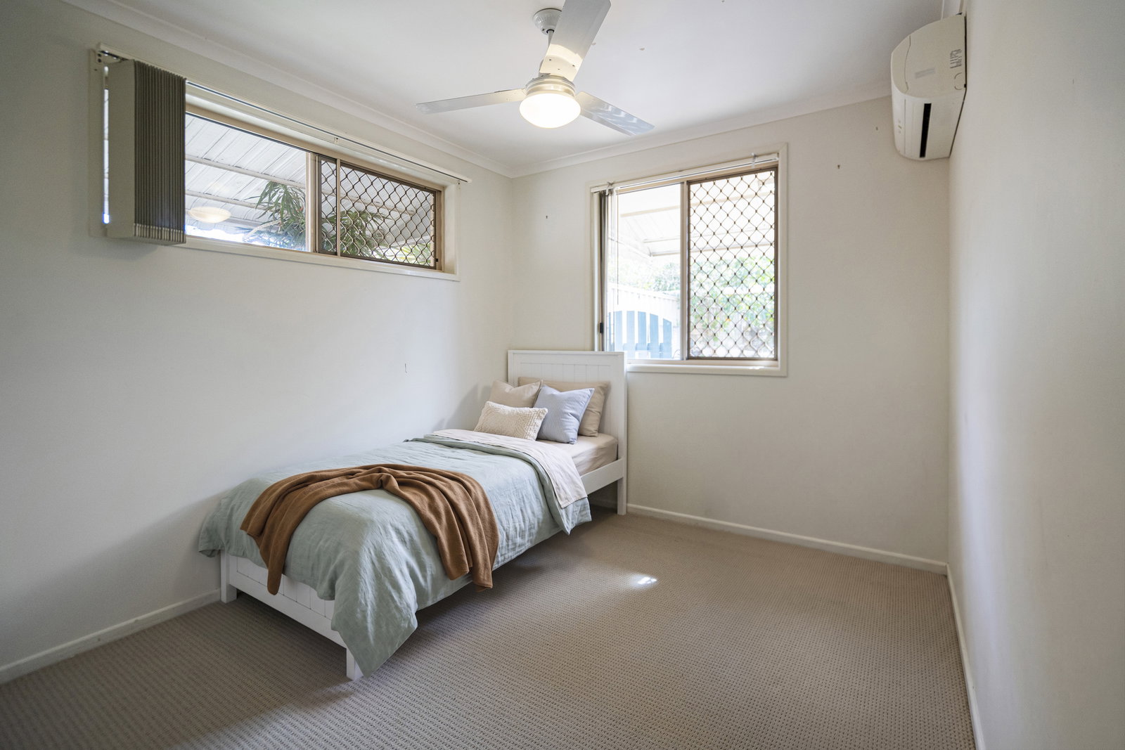 24 Thomas Thomsen Drive, Thabeban  QLD  4670