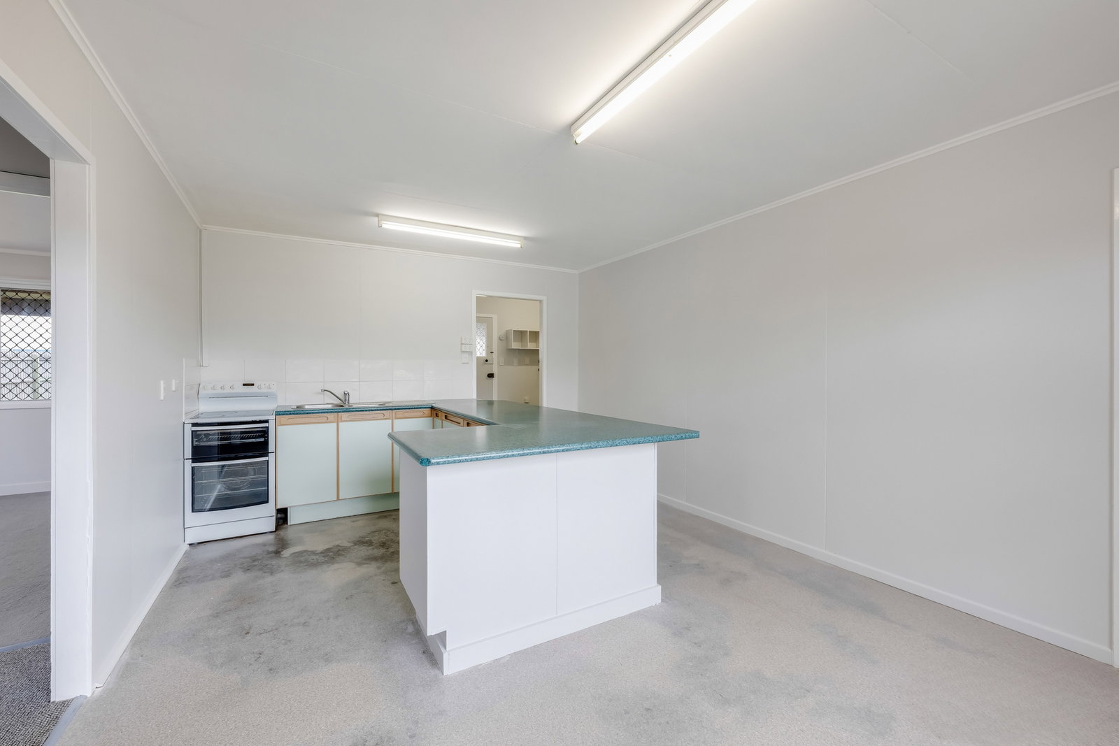 43 Morshead Street, Avenell Heights  QLD  4670