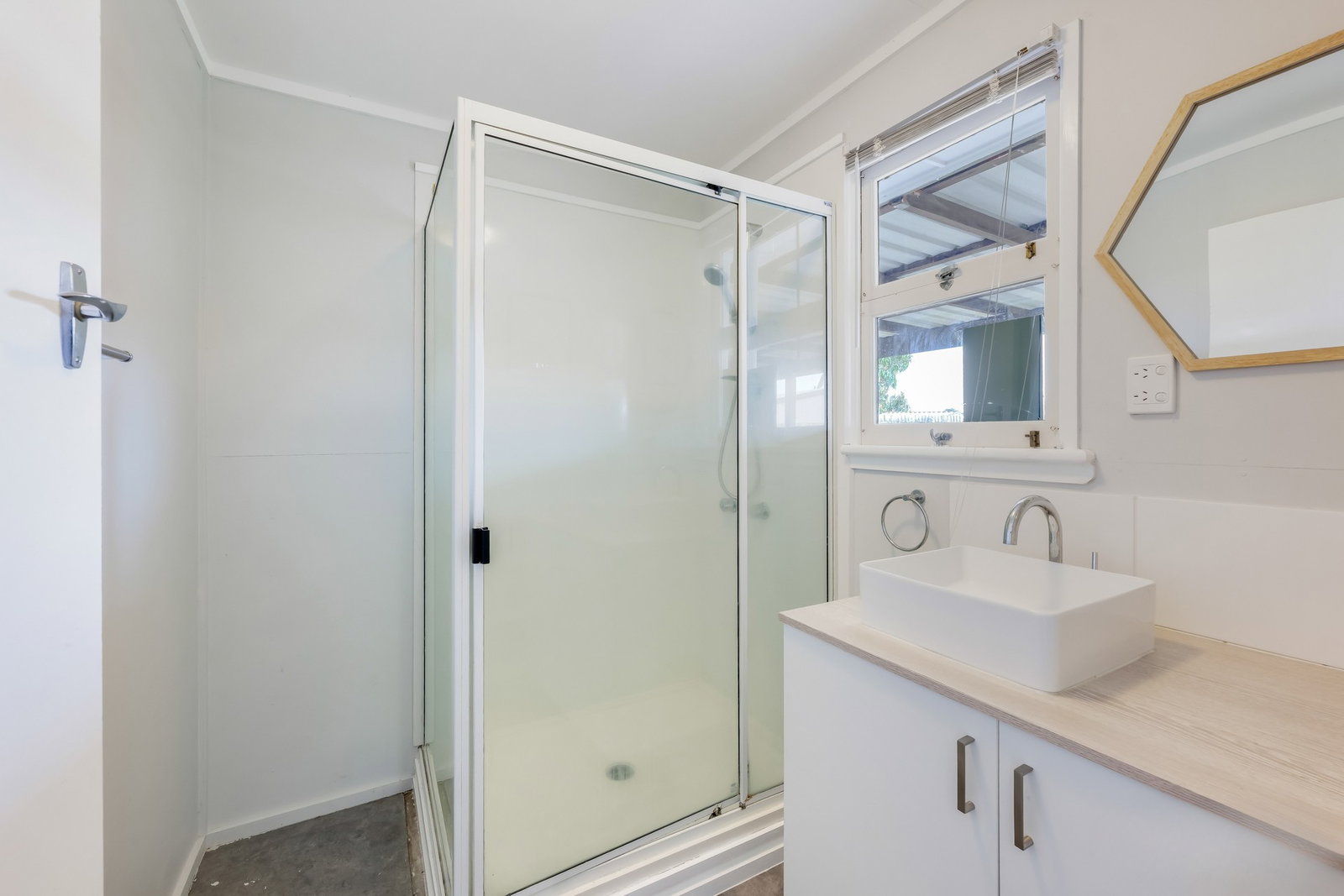 43 Morshead Street, Avenell Heights  QLD  4670