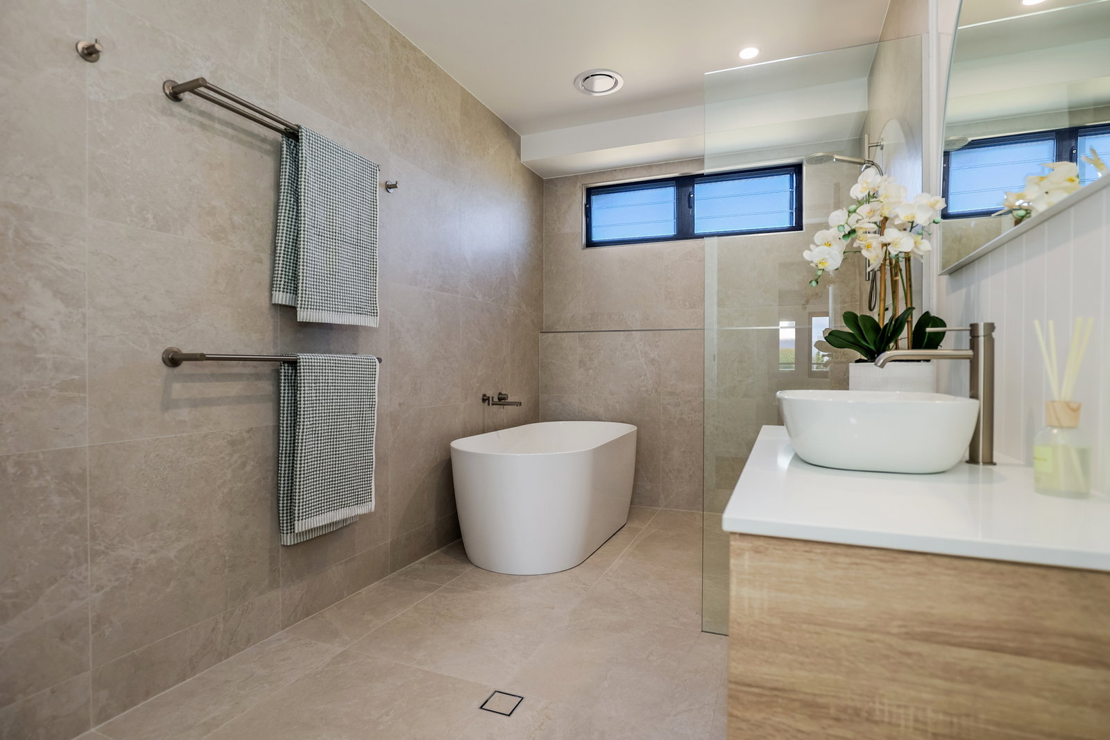 11/3 Beaches Village Circuit, Agnes Water  QLD  4677