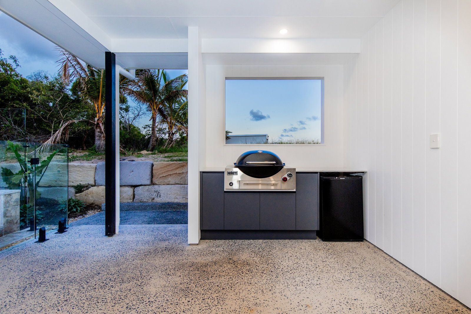 11/3 Beaches Village Circuit, Agnes Water  QLD  4677