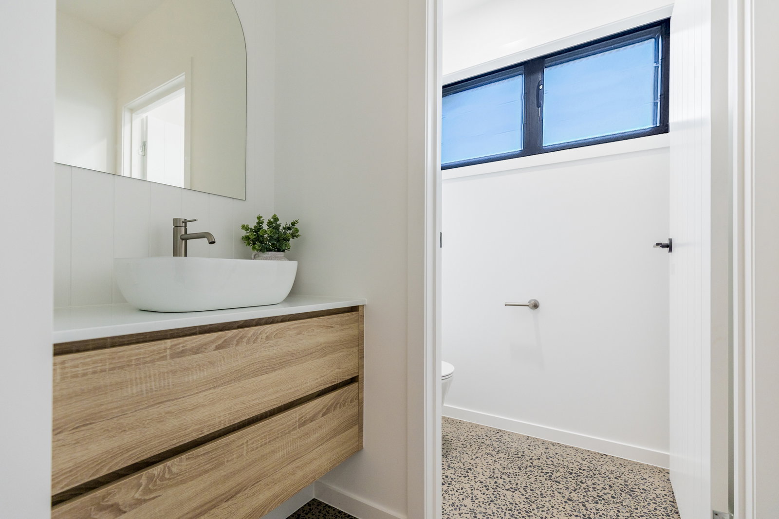11/3 Beaches Village Circuit, Agnes Water  QLD  4677