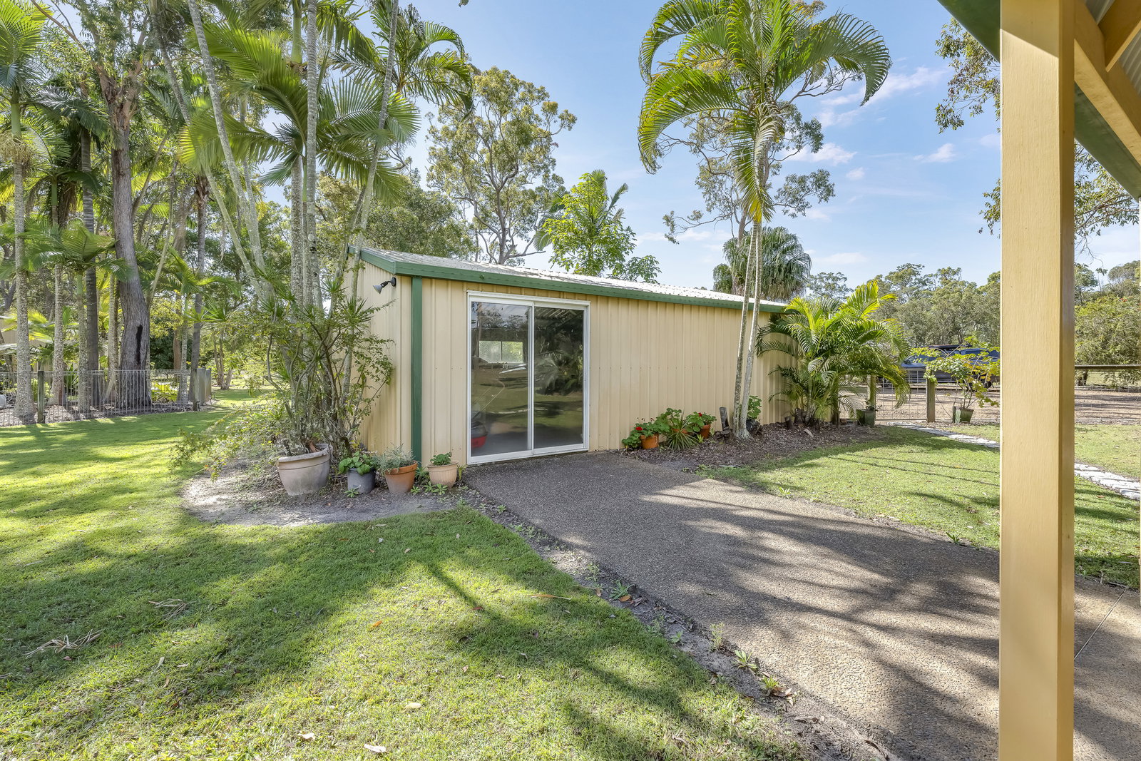 14 Hannah Court, Moore Park Beach  QLD  4670