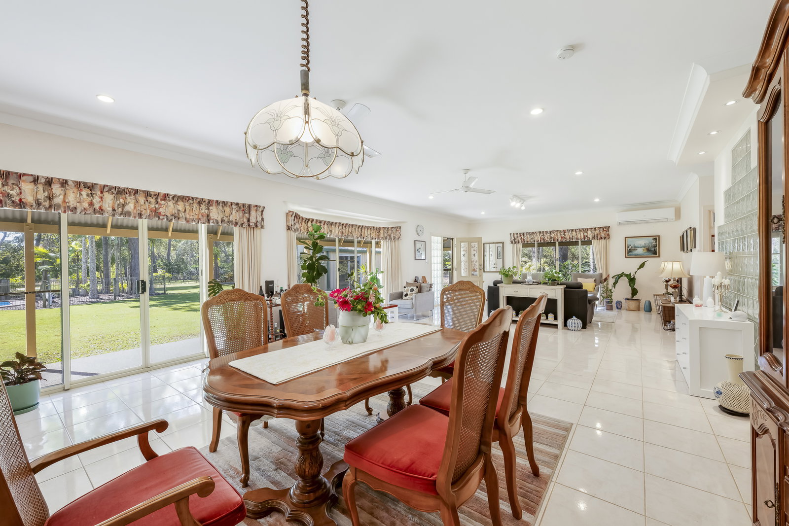 14 Hannah Court, Moore Park Beach  QLD  4670