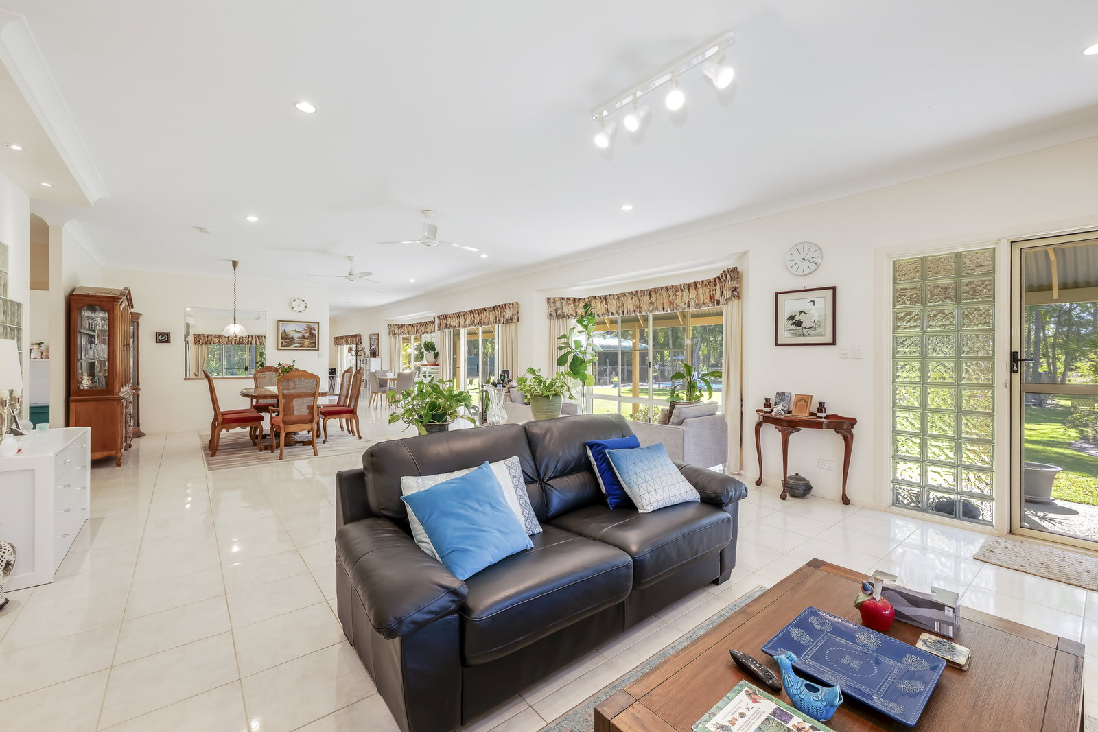 14 Hannah Court, Moore Park Beach  QLD  4670