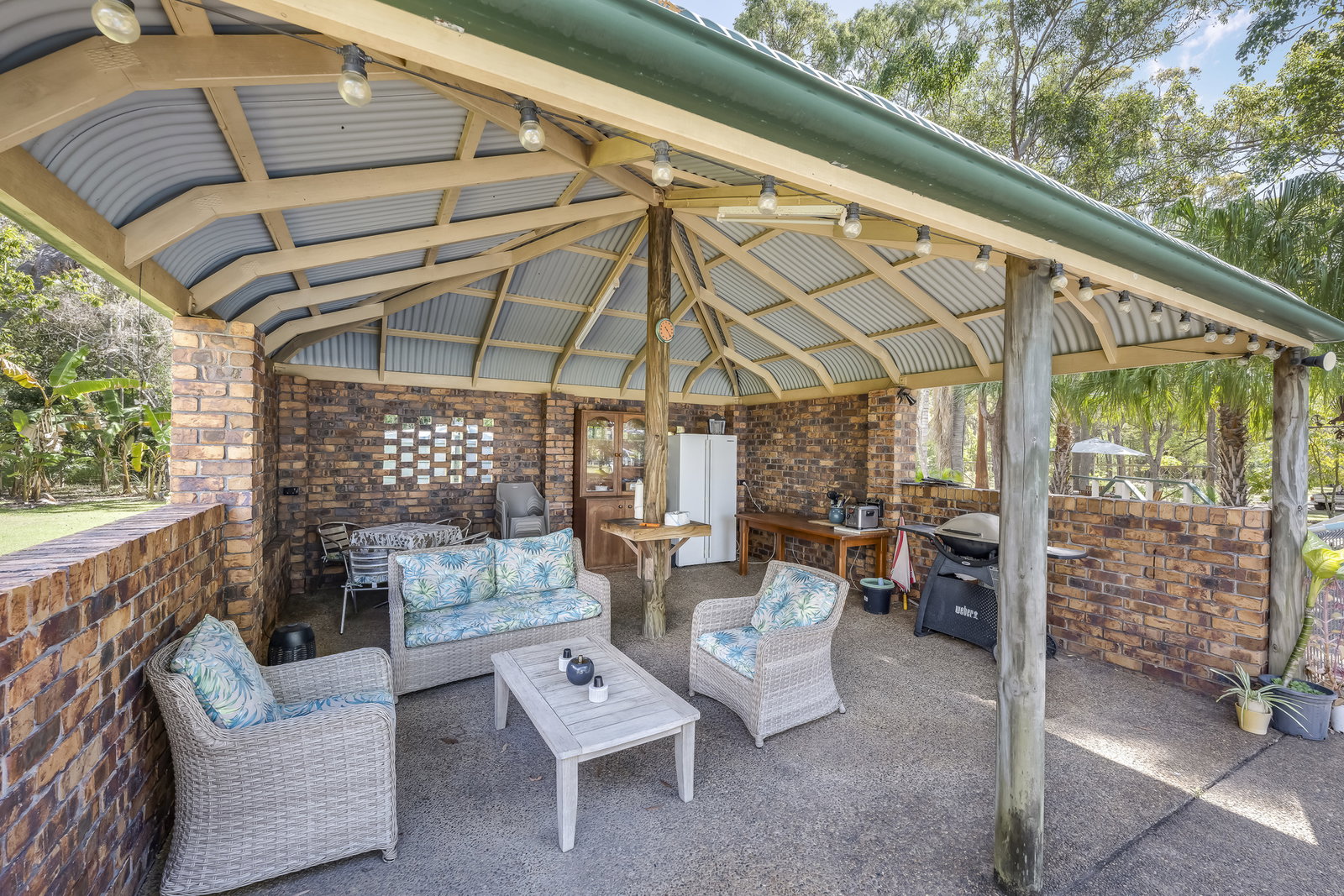14 Hannah Court, Moore Park Beach  QLD  4670