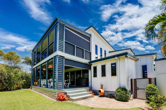 5 Coral Avenue, Agnes Water  QLD  4677