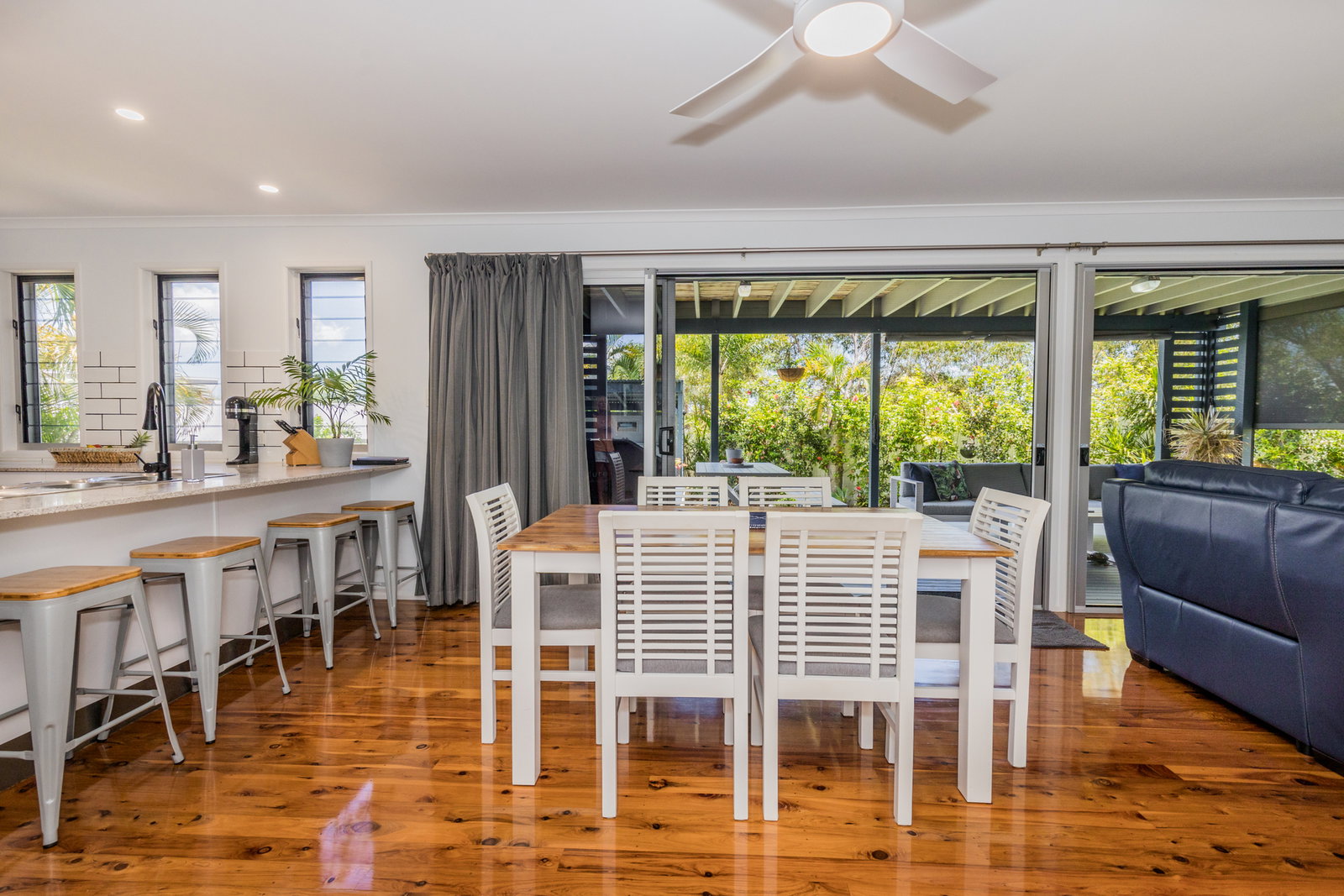 5 Coral Avenue, Agnes Water  QLD  4677