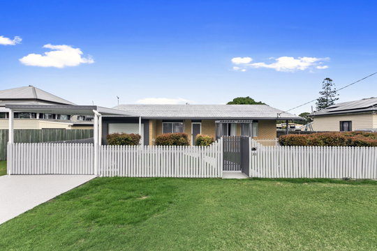 31 Wolseley Street, Granville  QLD  4650