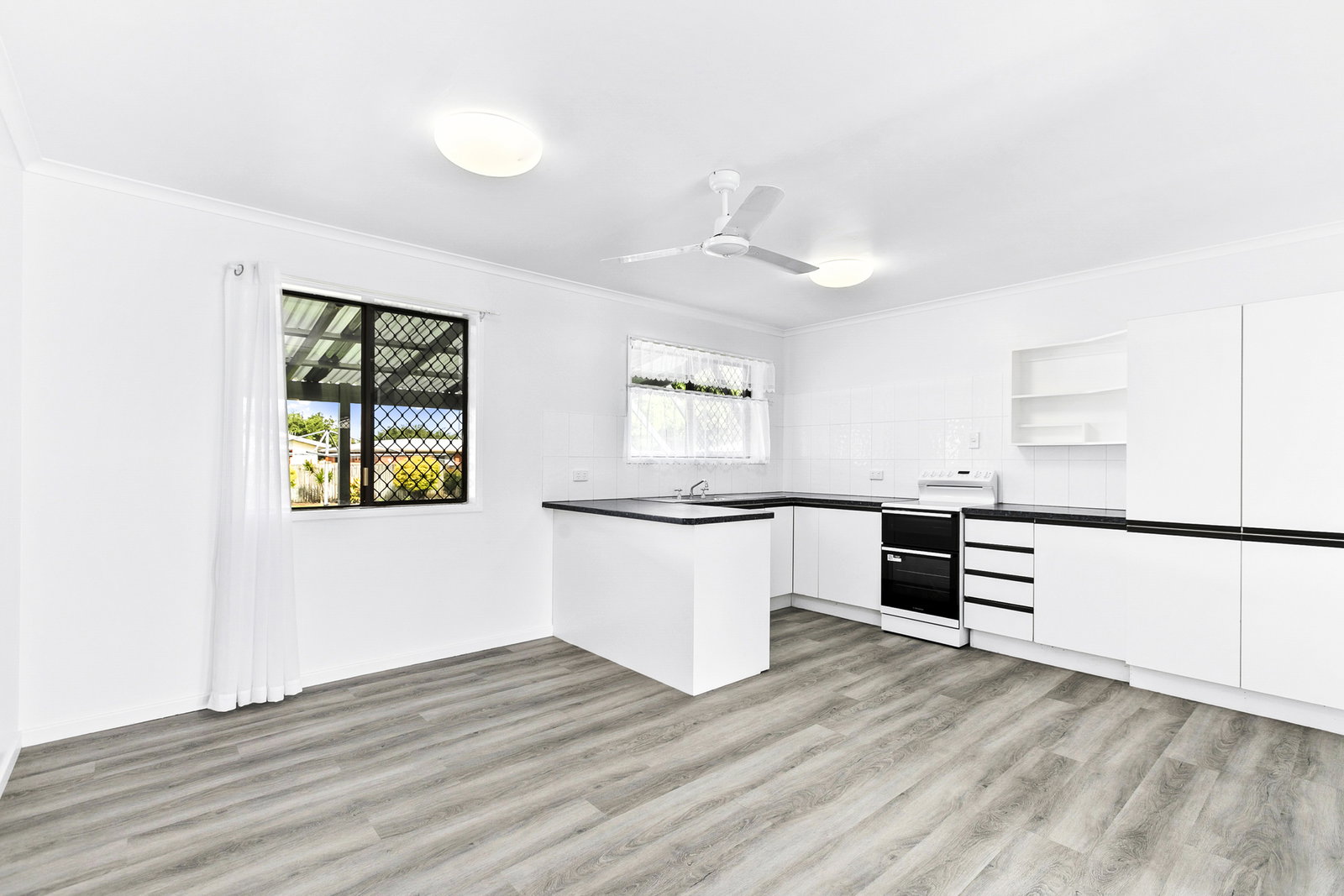 31 Wolseley Street, Granville  QLD  4650