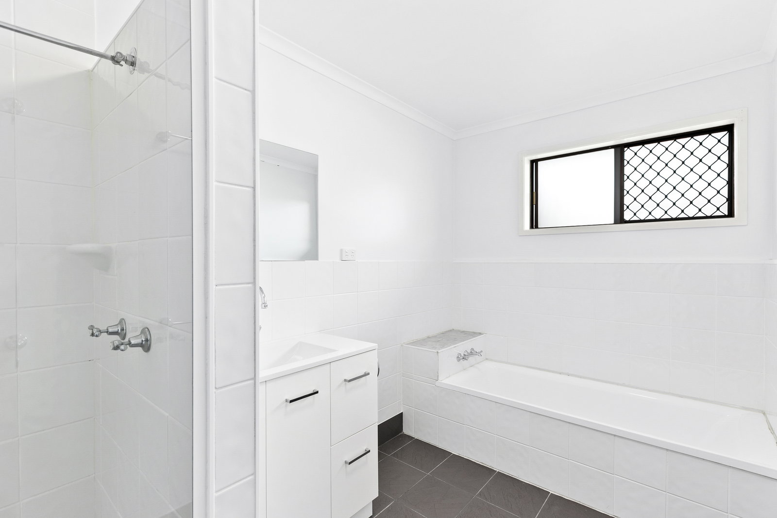 31 Wolseley Street, Granville  QLD  4650