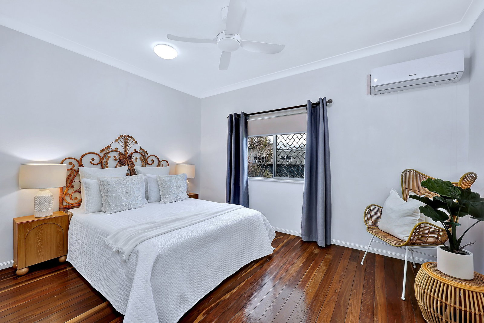 25 Holland Street, Bargara  QLD  4670