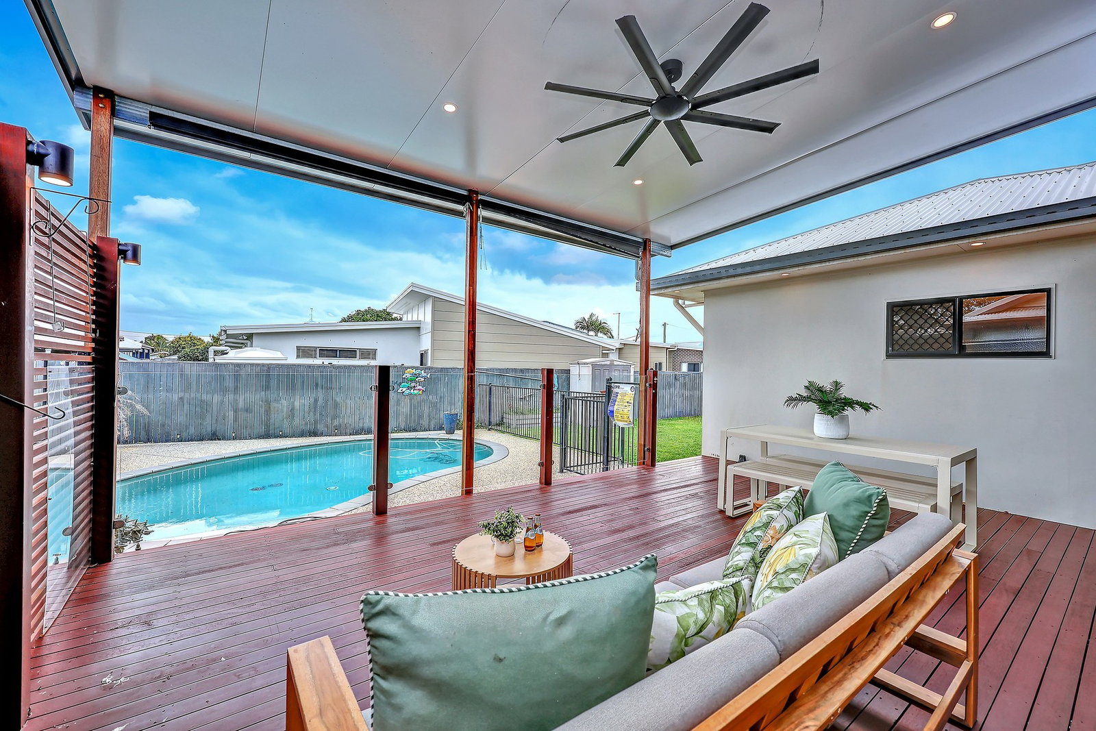 25 Holland Street, Bargara  QLD  4670
