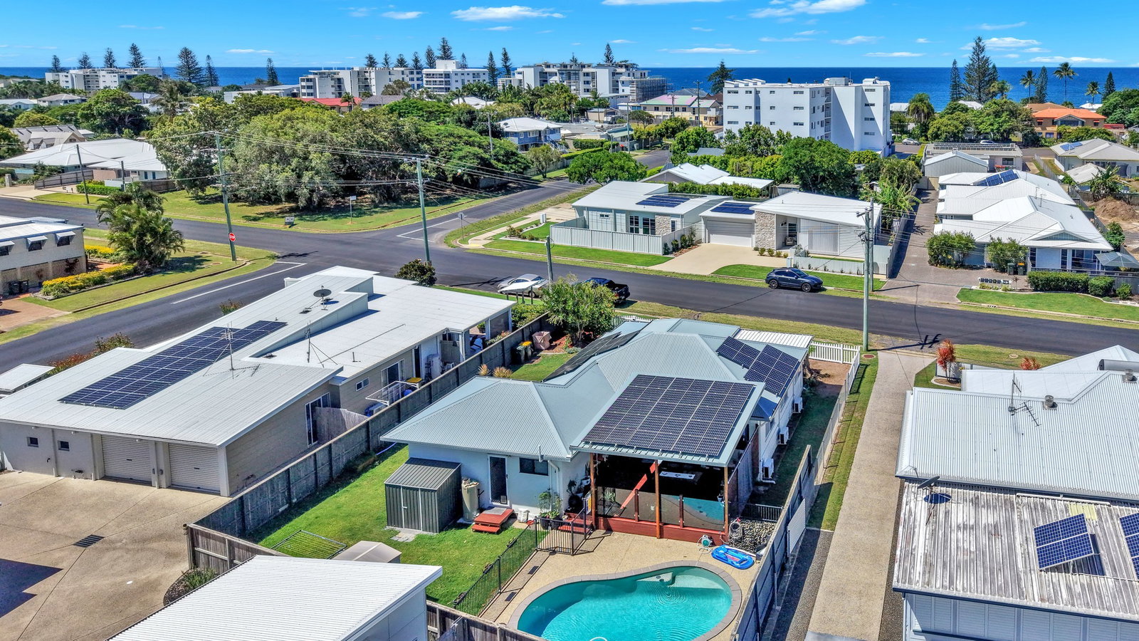 25 Holland Street, Bargara  QLD  4670