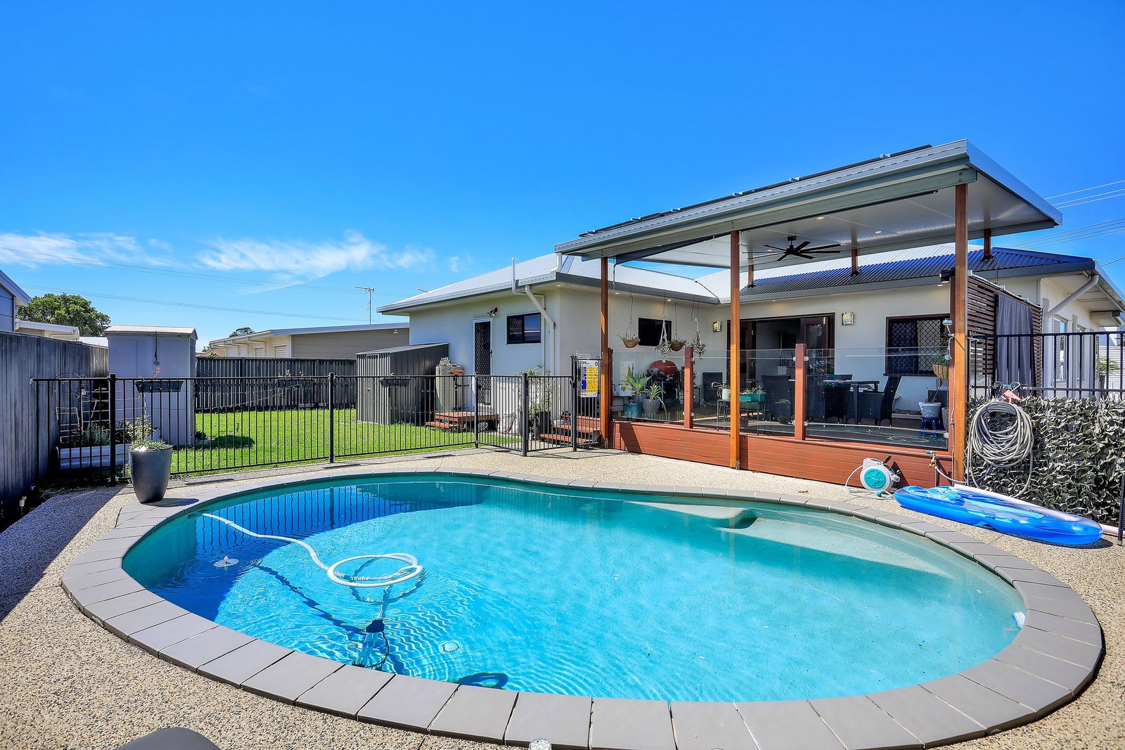 25 Holland Street, Bargara  QLD  4670
