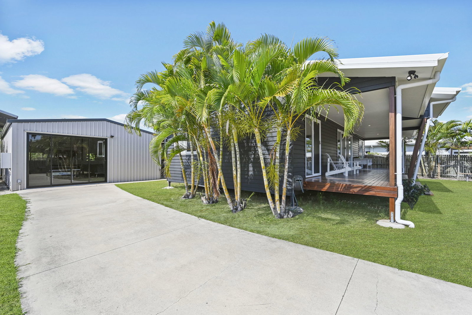 25 Waterfront Drive, Agnes Water  QLD  4677