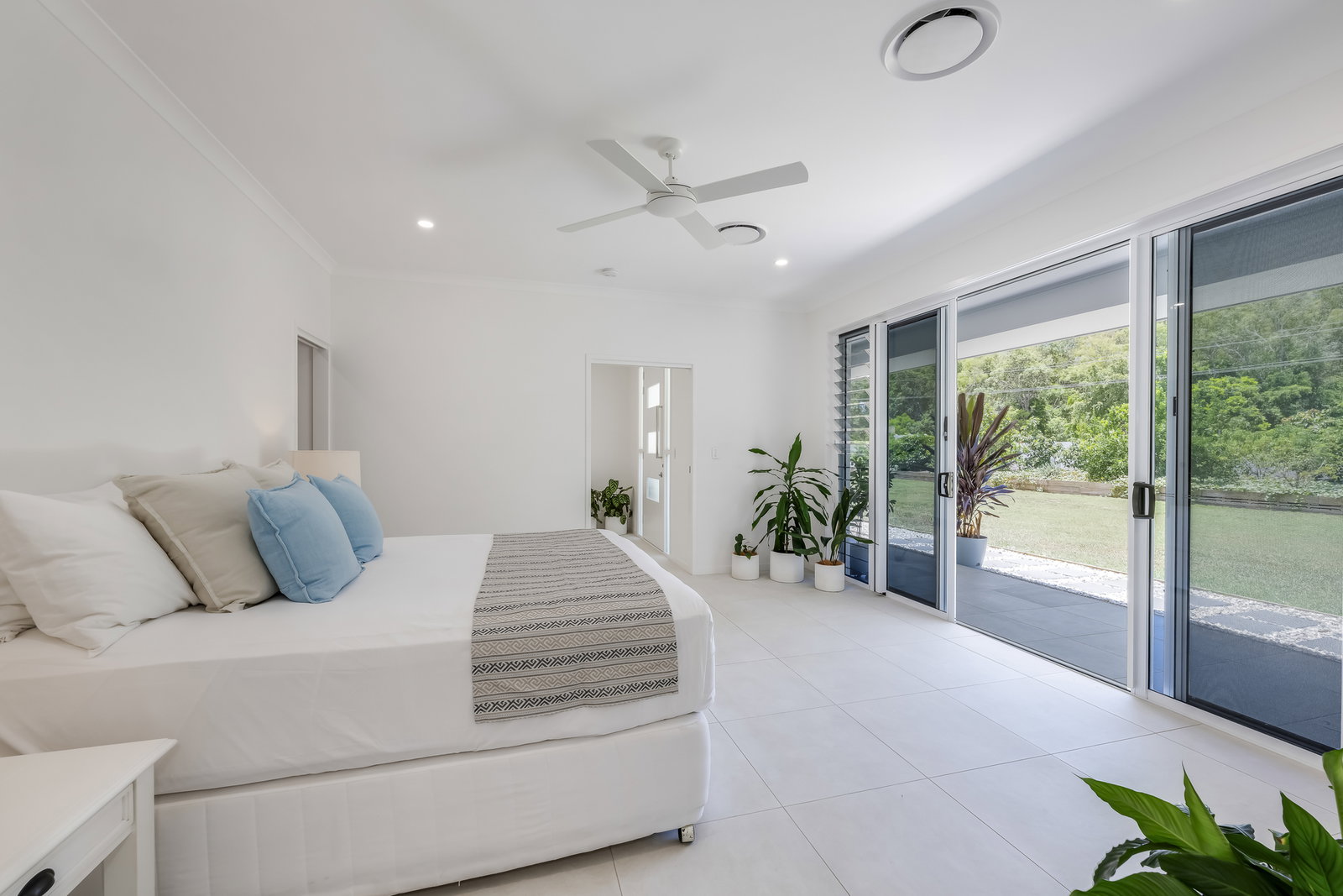 39 Sylvan Drive, Moore Park Beach  QLD  4670