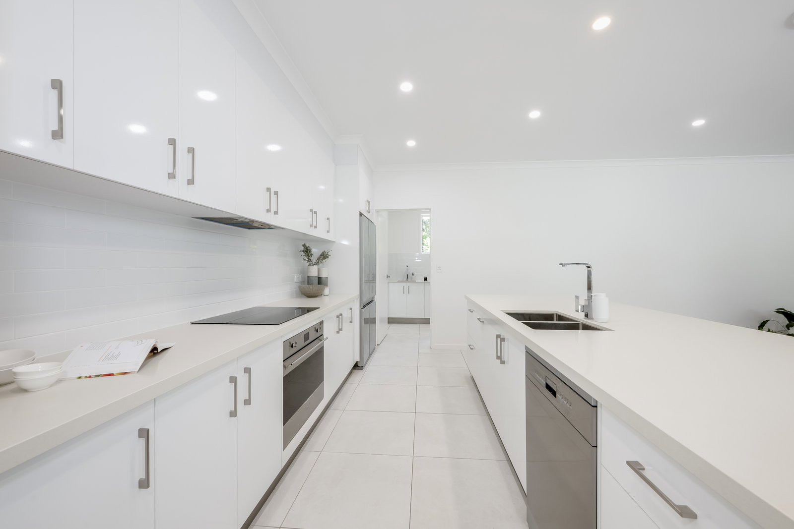 39 Sylvan Drive, Moore Park Beach  QLD  4670