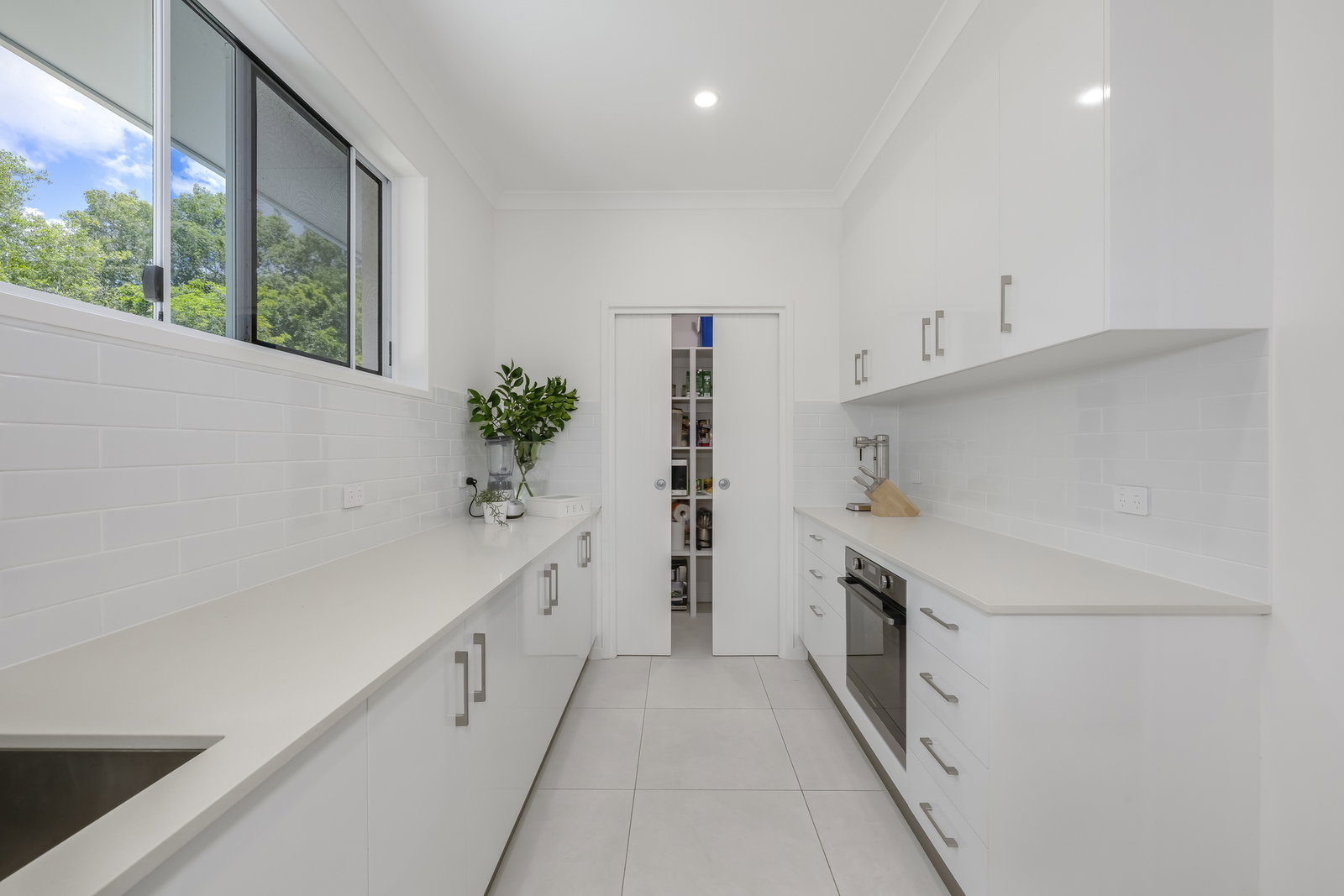 39 Sylvan Drive, Moore Park Beach  QLD  4670