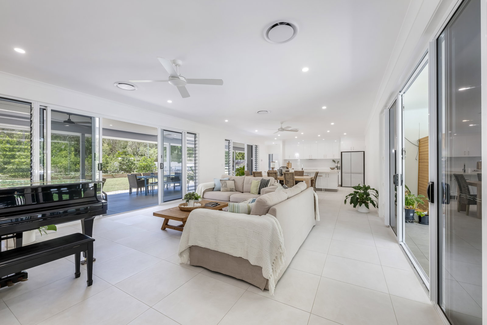 39 Sylvan Drive, Moore Park Beach  QLD  4670