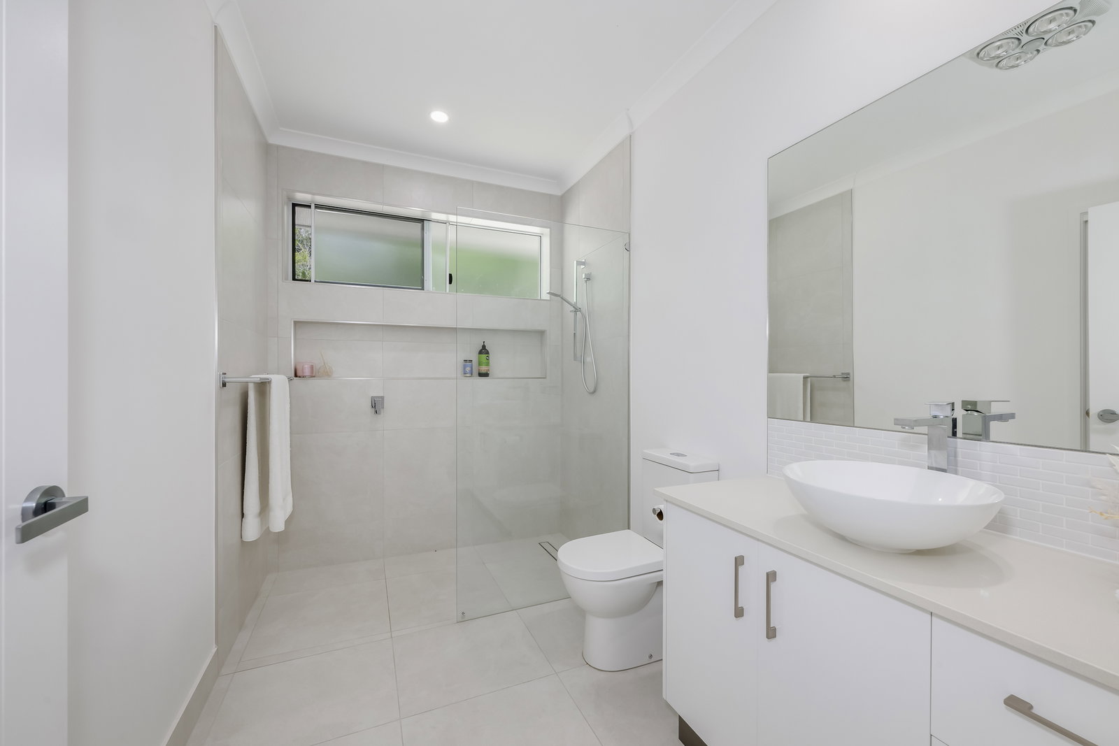39 Sylvan Drive, Moore Park Beach  QLD  4670
