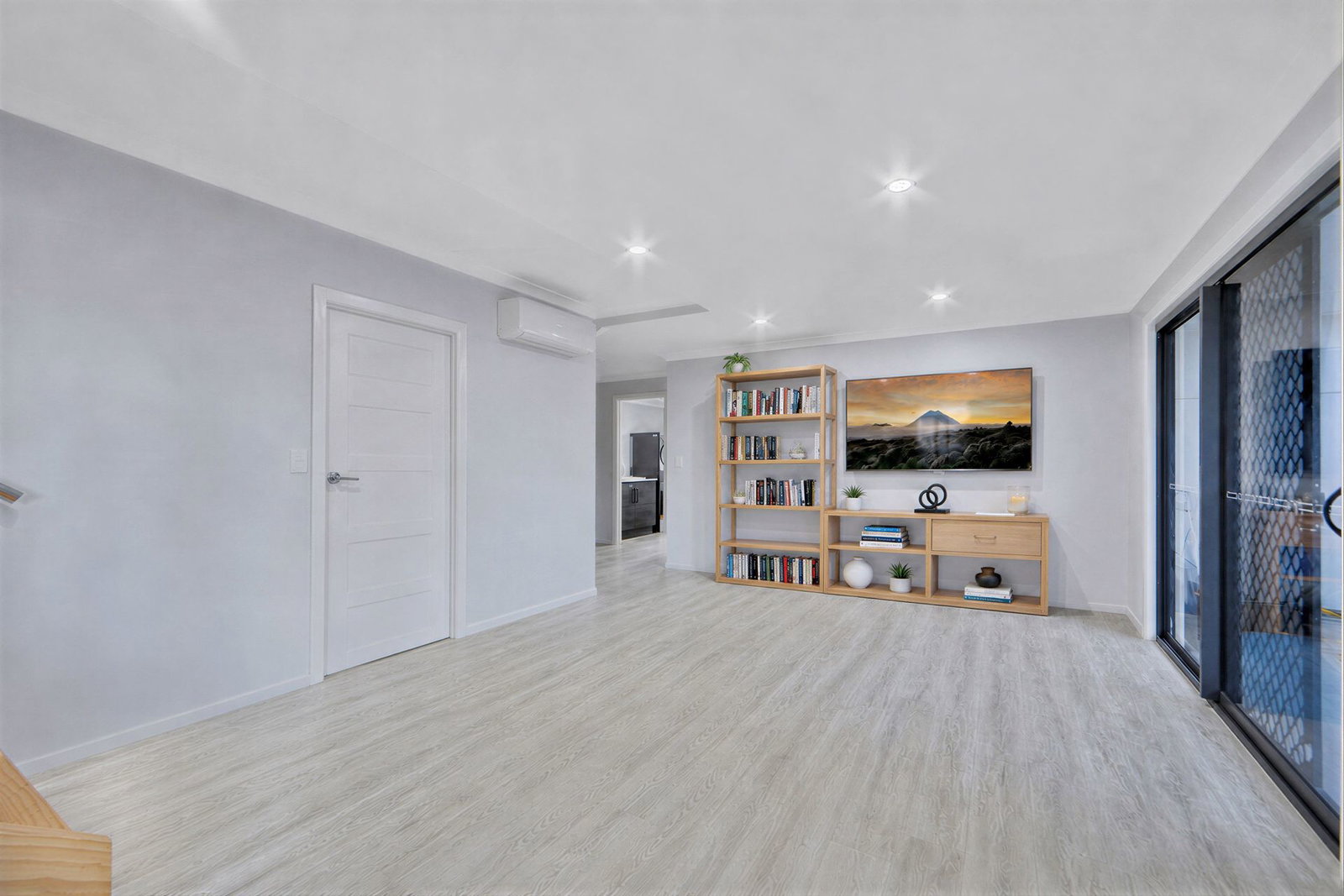 3 Mitchell Street, Elliott Heads  QLD  4670