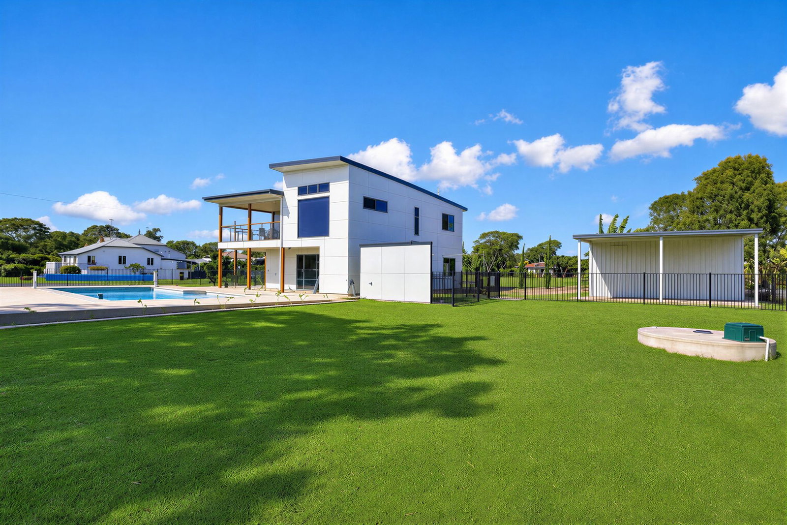 3 Mitchell Street, Elliott Heads  QLD  4670