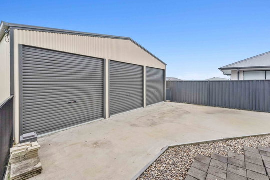 7 Wintergreen Court, Nikenbah  QLD  4655