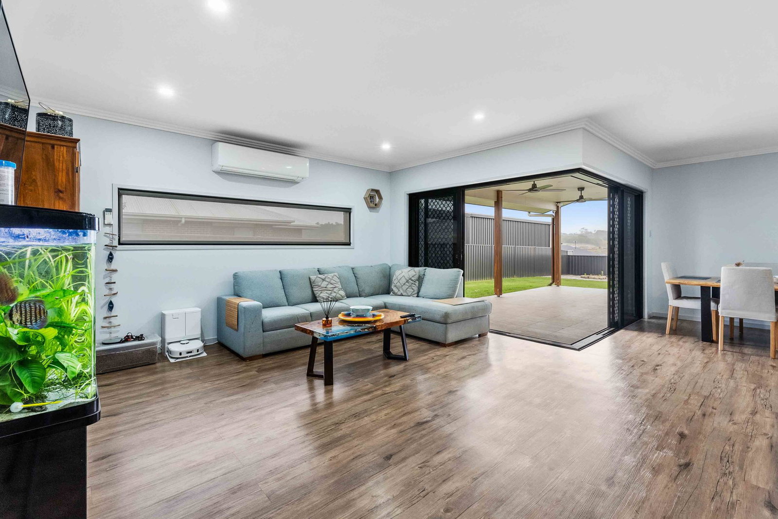 7 Wintergreen Court, Nikenbah  QLD  4655
