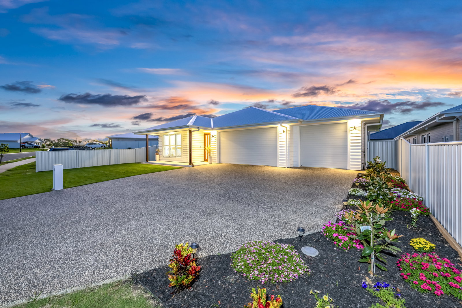 4 Sarazen Street, Coral Cove  QLD  4670