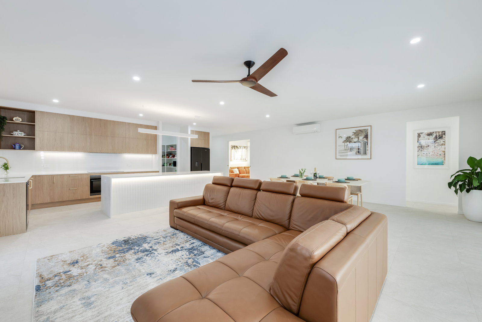 4 Sarazen Street, Coral Cove  QLD  4670