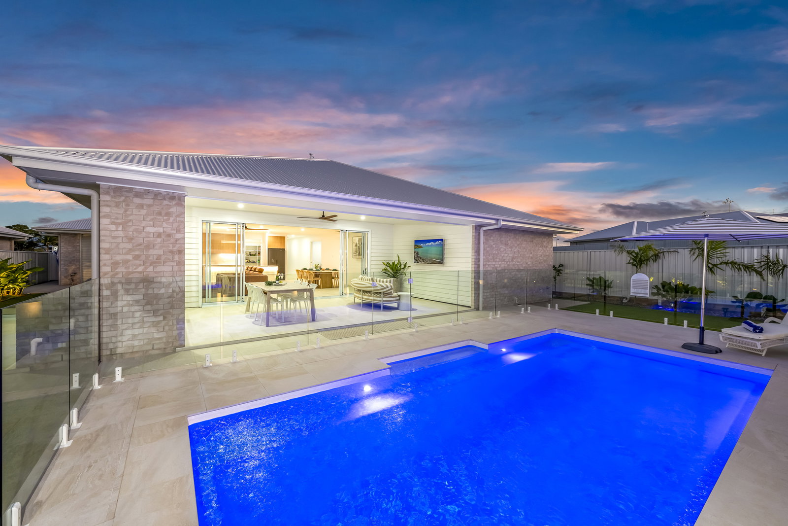 4 Sarazen Street, Coral Cove  QLD  4670