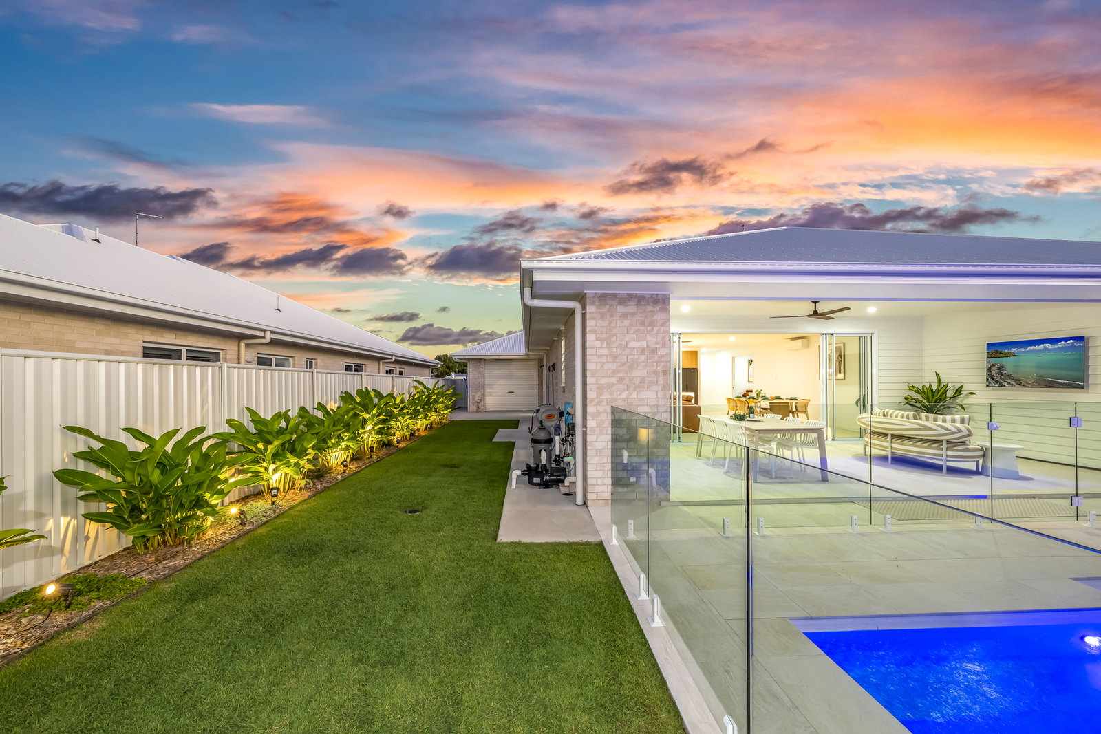 4 Sarazen Street, Coral Cove  QLD  4670