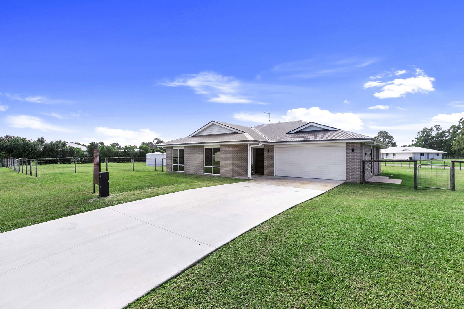 70 Lake Drive, Yengarie  QLD  4650