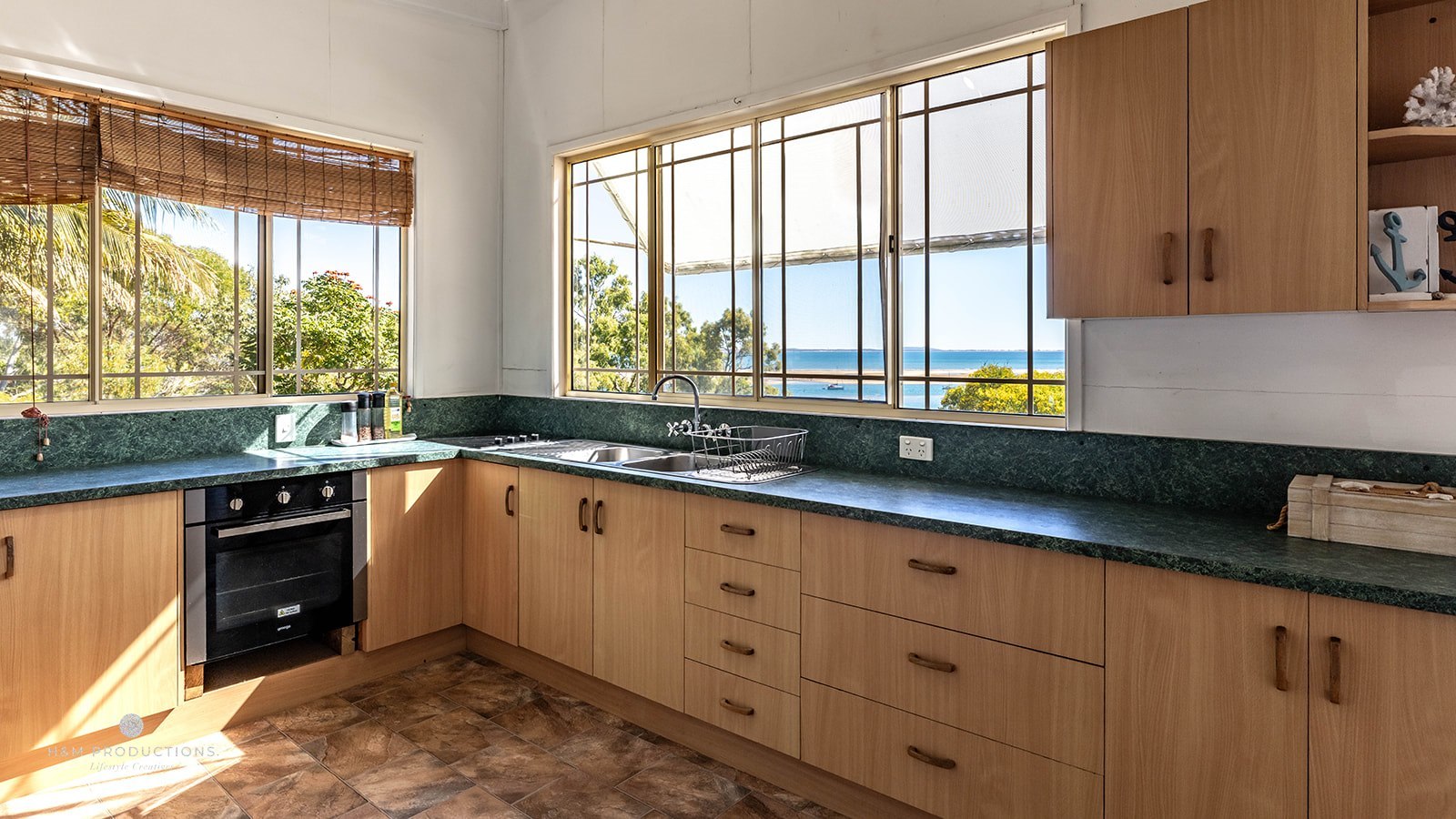 592 Captain Cook Drive, Seventeen Seventy  QLD  4677