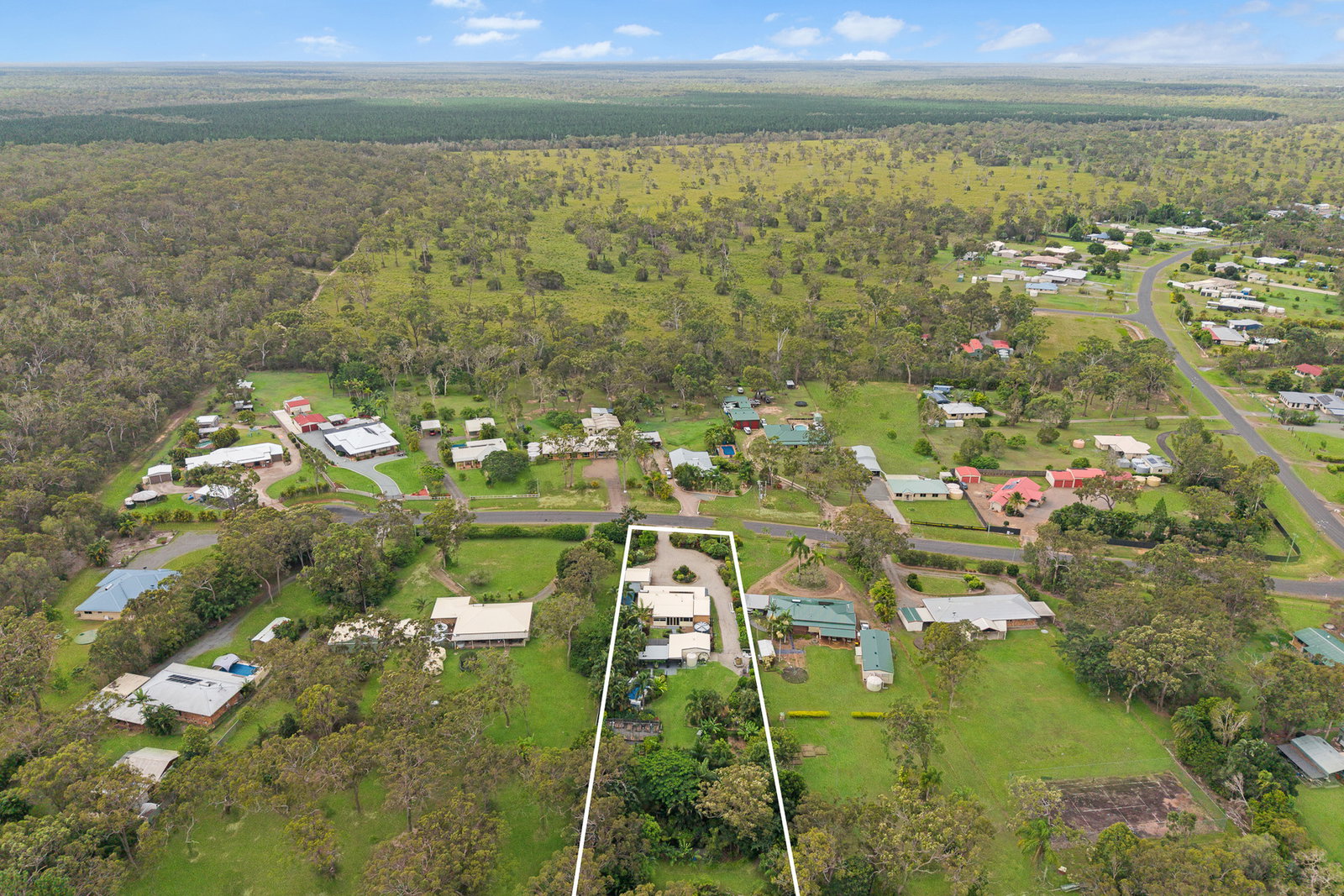 19 Brooke Court, Oakhurst  QLD  4650